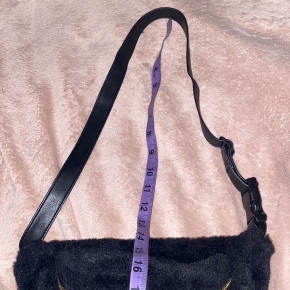 Forever 21  black Velvet gold tone zipper Fanny pack - Picture 9 of 13